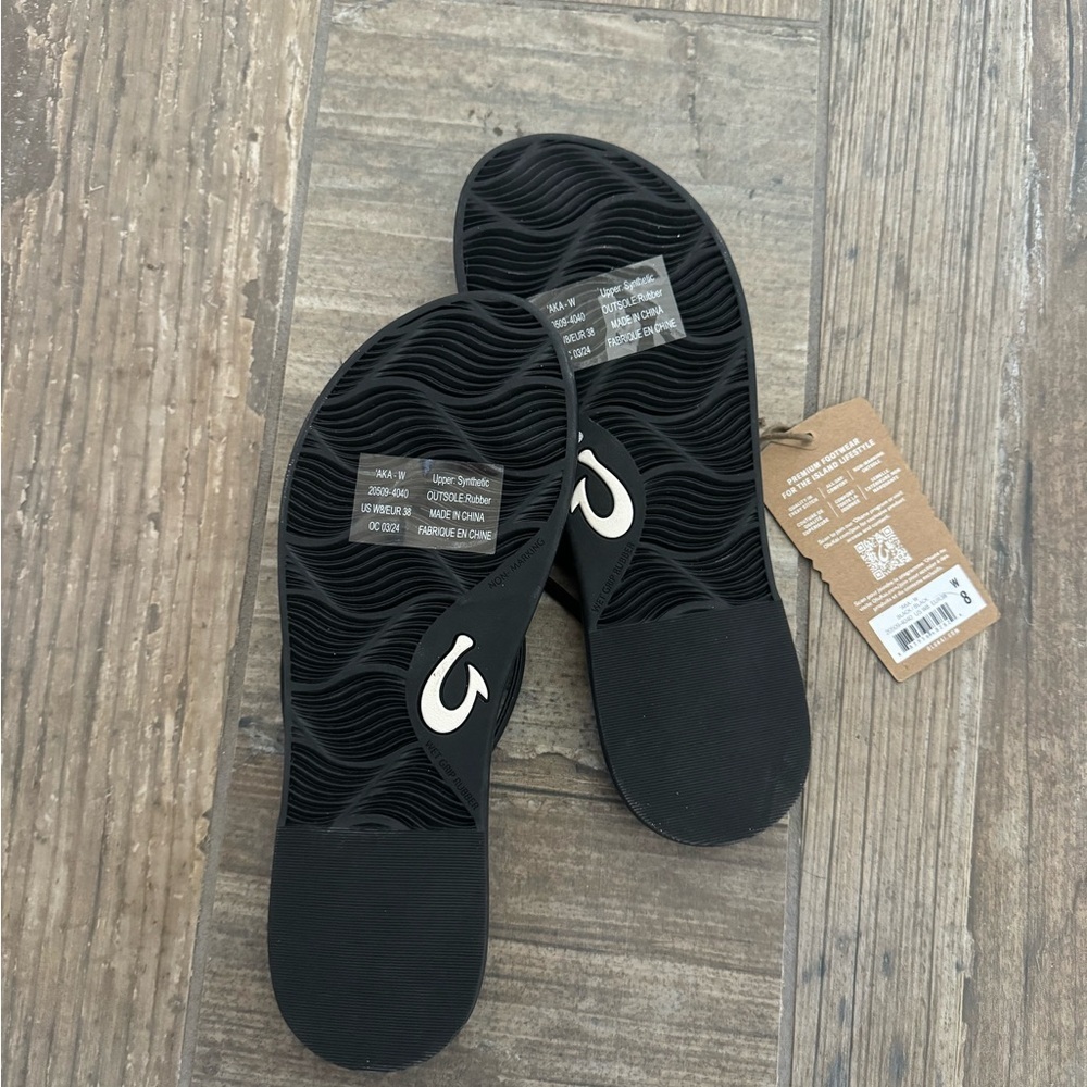 Olukai Aka Sandals in black size 8 - Picture 7 of 7